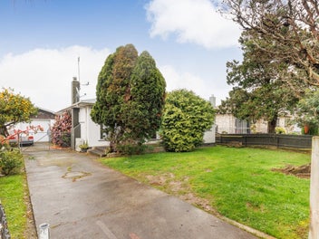 AFFORDABLE FIRST HOME WITH POTENTIAL