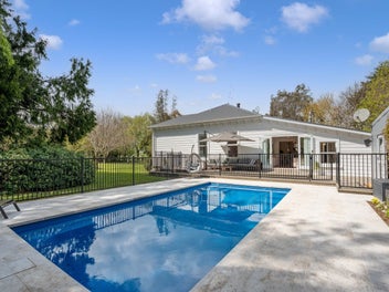 Country Living with Secondary Accommodation