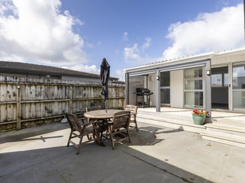 FRESH, MODERN AND MOVE IN READY