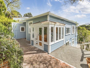 VERSATILE VILLA WITH LOVELY VIEWS