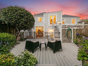 Victorian Elegance on Armour Avenue