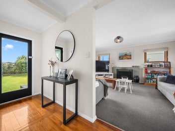 Sun, Style and Village Convenience