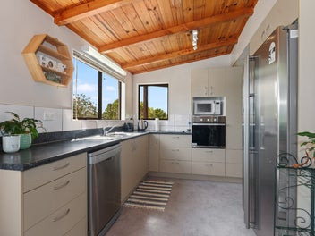 Wow Under $600k in This Location!