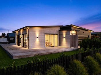 “A Statement Home in Prestigious Whai Awa”