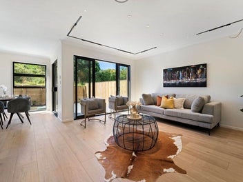 Coastal Elegance Meets Modern Family Comfort