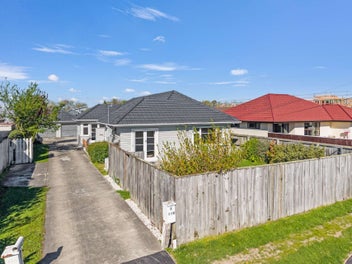 Investor & Developers | Dual Income | HRZ Zoned