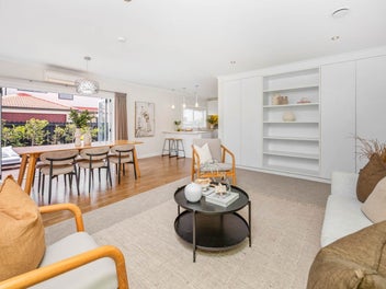 FABULOUS FAMILY HAVEN