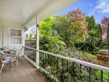 Single-Level Sanctuary with a Secret Garden Twist