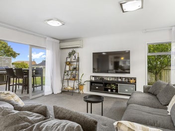 Serious sellers, serious value on Windsor Street