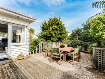 Highly Desirable Khandallah Location