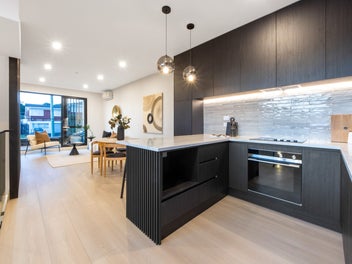 Living Beside the Park! CCC and Title Issued!