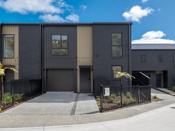 Breathtaking north facing views 4 bedroom terrace