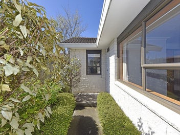 Owner say- Bring me your offer!