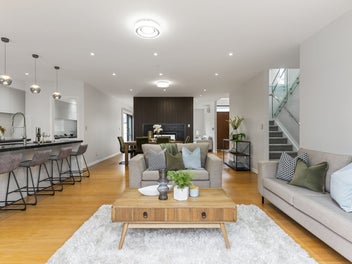 Bay Living - Brand New 5 Bed, 5 Bath Luxury Home