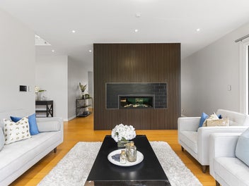 Bay Living - Brand New 5 Bed, 5 Bath Luxury Home