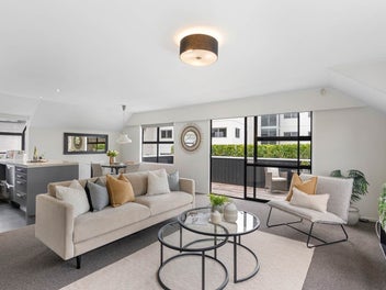 Upscale Options in Beach Precinct