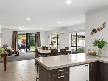 Contemporary Brick Beauty - Packed with Features