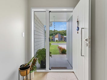 Modern. Inviting. So Easy to Love.