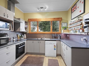 * UNDER OFFER * Your Wait is Over