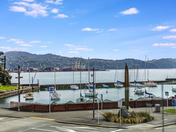 ELEGANT CITY-END ORIENTAL BAY RESIDENCE