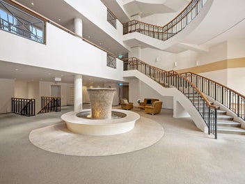 Stylish Ground Floor Apartment Heart of Browns Bay