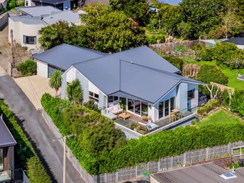 Unrivalled Panoramic Coastal Elegance