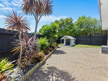 Cul-de-Sac Gem! Effortless Living You Will Love!