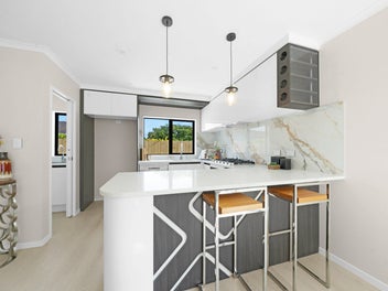 Your Next Chapter Starts Here on Alexander Ave!