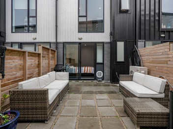 Stylish Modern Living With a Garage