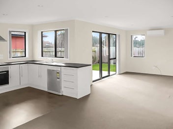 Nest or Invest, Modern & Warm Home!