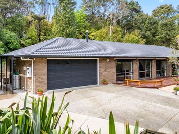 Tranquil Lifestyle Retreat Minutes from Town