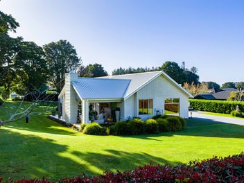 Views, Privacy and an Enviable Location