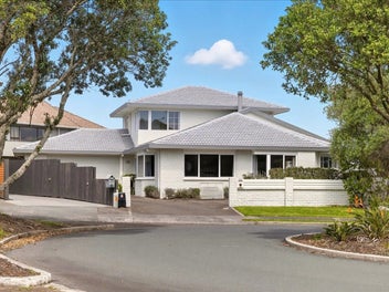 Serenity, sea glimpses, and scope to shine