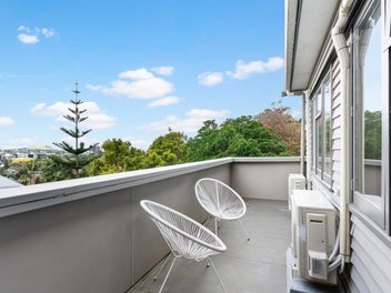FAMILY HOME WITH INCOME POTENTIAL - IGNORE CV!