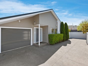Stylish & Contemporary in Totara Street