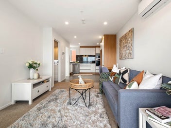 Vacant - Ready to Move In with Car Park!