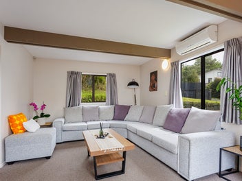 Charming Family Home in the Heart of Totara Vale