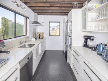 Move-in ready & motivated