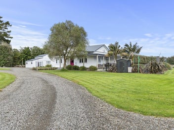 Coastal Wow Factor in Dream Location!