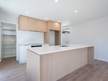 New, High-Spec Home With Ample Off-Street Parking