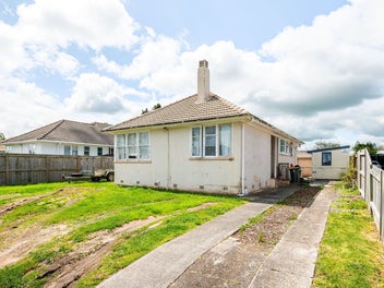 Calling All Renovators, Investors & Land Bankers