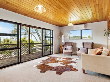 Seriously motivated vendor. MUST SELL!