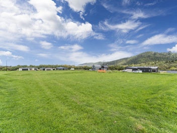 Vendors instructions are clear; This must be sold!