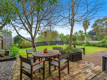 Radiant on Rawhiti -A Sunny Sanctuary to Call Home