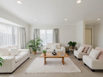 Easy Living in Hillcrest