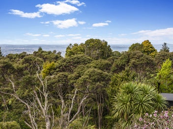 Retro Charm, City Views & Endless Character