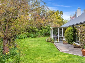 Privacy, Personality & Plenty of Charm!