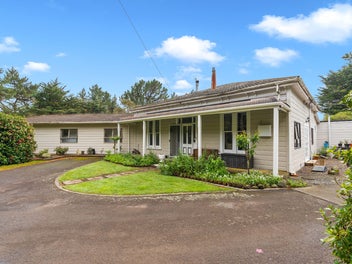 Family Lifestyle Living!!!