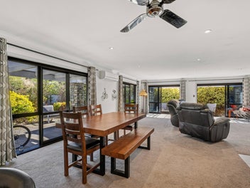 Versatile Opportunity - Be in for Christmas