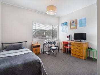 EASY LIVING IN JOHNSONVILLE